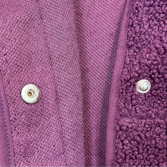 PINKVictoria’s Secret Cozy Lounge Button Closure Sleeve Sherpa Jacket Size Small - Picture 10 of 13